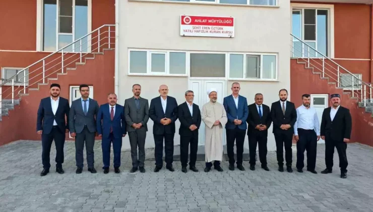 Diyanet İşleri Başkanı Ali Erbaş, Ahlat’ta Şehit Eren Öztürk Külliyesi’ni ziyaret etti